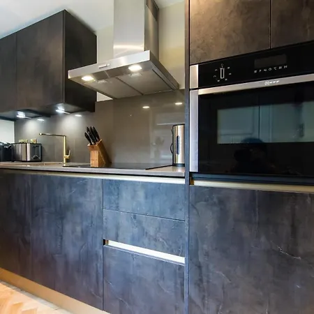 Maison Mouettes By Maison Parfaite - Luxury Suites With Abbey Views Уитби Экстерьер фото