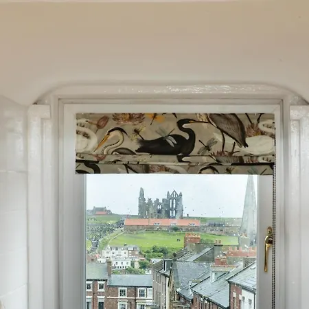 Maison Mouettes By Maison Parfaite - Luxury Suites With Abbey Views Уитби Экстерьер фото